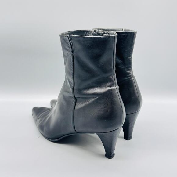 Stuart Weitzman Boots Womens 10 Black Pointed Toe Kitten Heel Zip Dress Booties - Picture 6 of 11